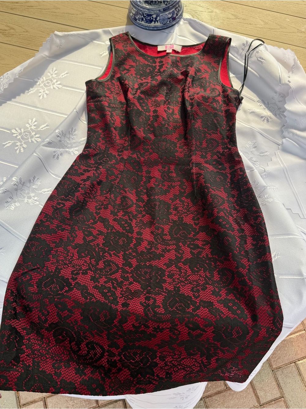 9 & Co Black Lace Red Lined Fit & Flare Cocktail Dress Size 8